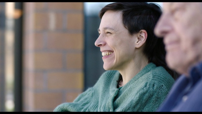 RETRO still prores_ER_10 klein